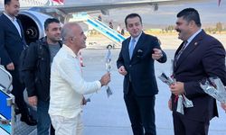Yeni Terminalin İlk Yolcularına Çiçekli Karşılama