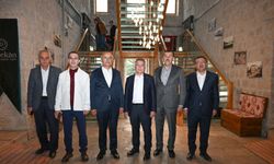 'Bi Mekân Kafe'ye Övgü.. 'Çok Güzel Bir Yer Olmuş'