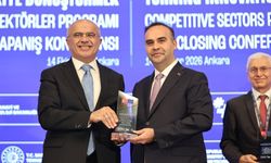 Başkan Er'e Genel Sekreterlik Dönemindeki Proje İçin Bakandan Ödül