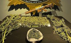Uyuşturucu Satıcısı, Esrar ve Silahla Yakalandı