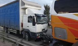 Viyadükte Kaza Trafiği Kilitledi
