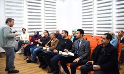 "Sivil Toplum Atölyeleri"nde Proje Hazırlama ve Finans Dersi