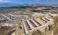 Yenice'de Tamamlanan 91 Köy Konutu Hak Sahiplerine Veriliyor