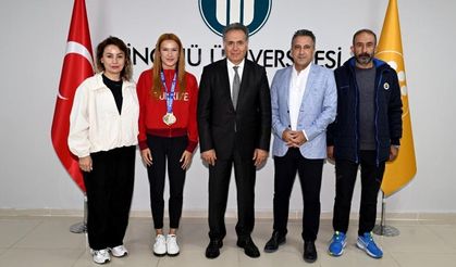 Avrupa Şampiyonu Boksör Hatice Akbaş Malatya'da