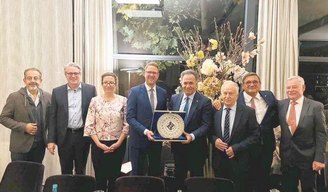 İki Ülkeden Önemli Temsilciler Bir Araya Geldi