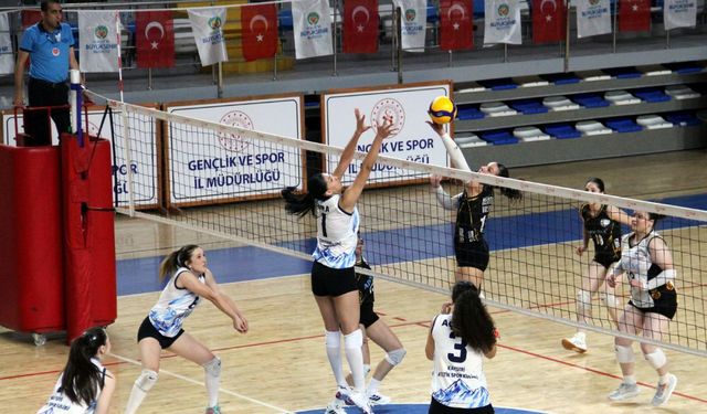 Kadınlar Voleybol 2. Liginde Malatya Takımları İçin 'Kötü' Sonuçlar
