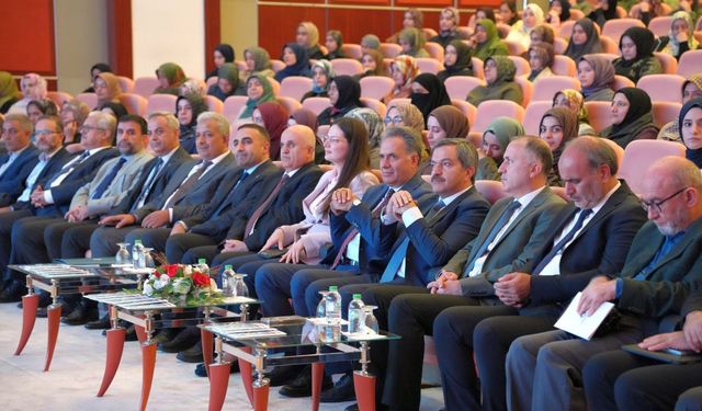 İnönü Üniversitesi'nde İslâm ve Yorum Sempozyumu Başladı