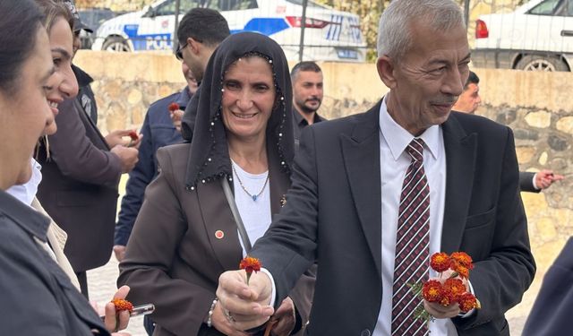 Muhtarlar Günü Nedeniyle İlçelerde Tören Yapıldı