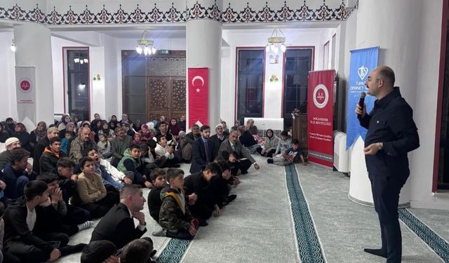 Doğanşehir'de "Şehirlerin Kalbi Camide Buluşuyoruz" Etkinliği