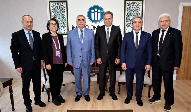 Türk Fizyolojik Bilimler Derneği'nden Rektör Akpolat Ziyareti