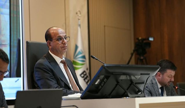 Yeşilyurt Meclisi, 'Ruhsatsız' Müdür Ailesi İşyerine Formül Arıyor!
