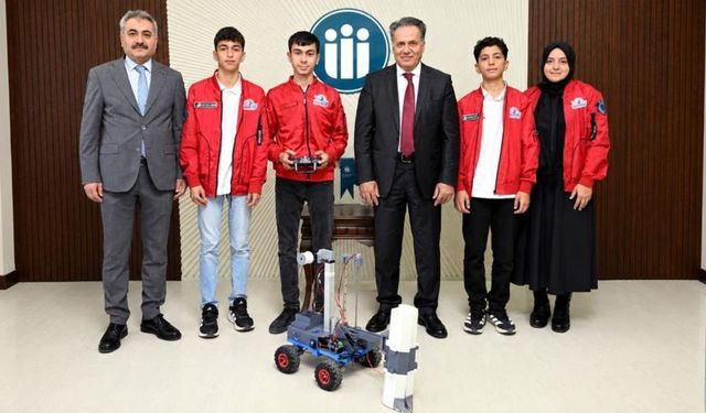 "Öğrencilerimizin Başarılarının Devamını Diliyorum"