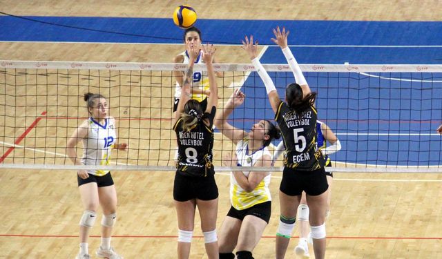 Kadın Voleybolunda Kötü Gidiş Sürüyor