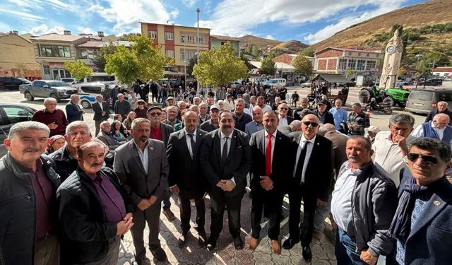 Yeni Parti 3 İlçede Kongre Yaptı