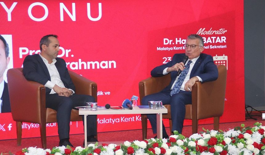 "Biz Milletten Saklayarak, Millete Rağmen Hiçbir Proje Yürütmeyiz"