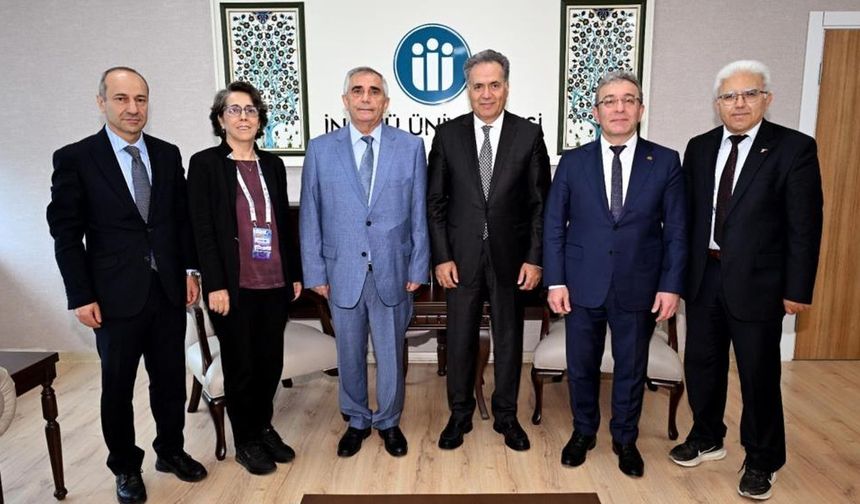 Türk Fizyolojik Bilimler Derneği'nden Rektör Akpolat Ziyareti