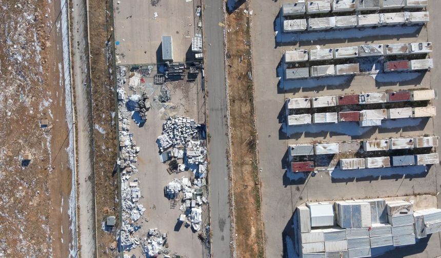 Deprem Günlerindeki Gibi!. Şimdi de Konteynerlerde Hırsızlık ve Yağma..