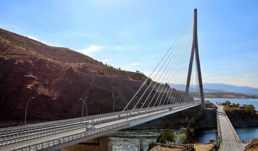 Yeni Kömürhan Köprüsü Ulaşıma Kapatıldı