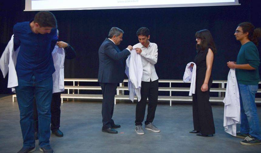 MTÜ Tıp 1. Sınıf Öğrencileri Törenle 'Beyaz Önlük' Giydi