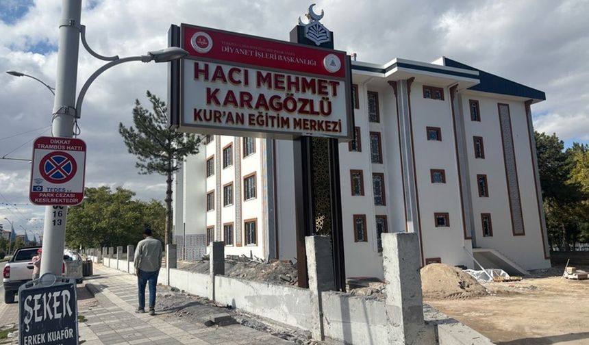 İşçinin Yaptırdığı Şeker Camisi Gitti, Yerine Ailenin Kur'an Kursu Geldi