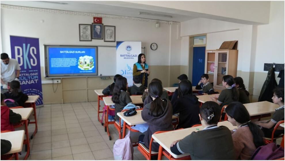 Battalgazi Belediyesi'nin 'Kültür Akademisi' Projesi Sürüyor