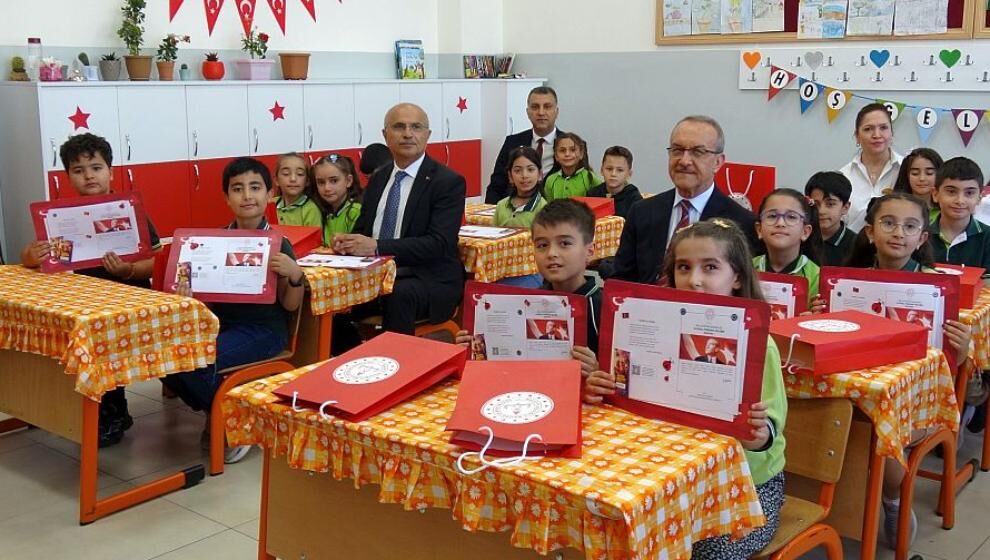 147 Bin 22 Öğrenci Karne Alarak Yaz Tatiline Girdi