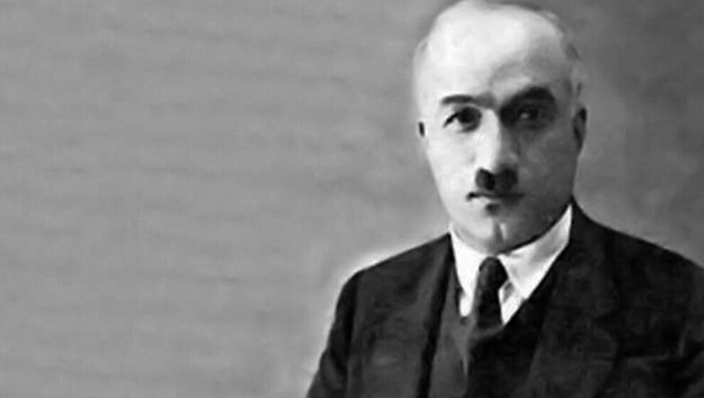 Kelimeleri Musikiyle Buluşturan Usta Edebiyatçı: Ahmet Haşim