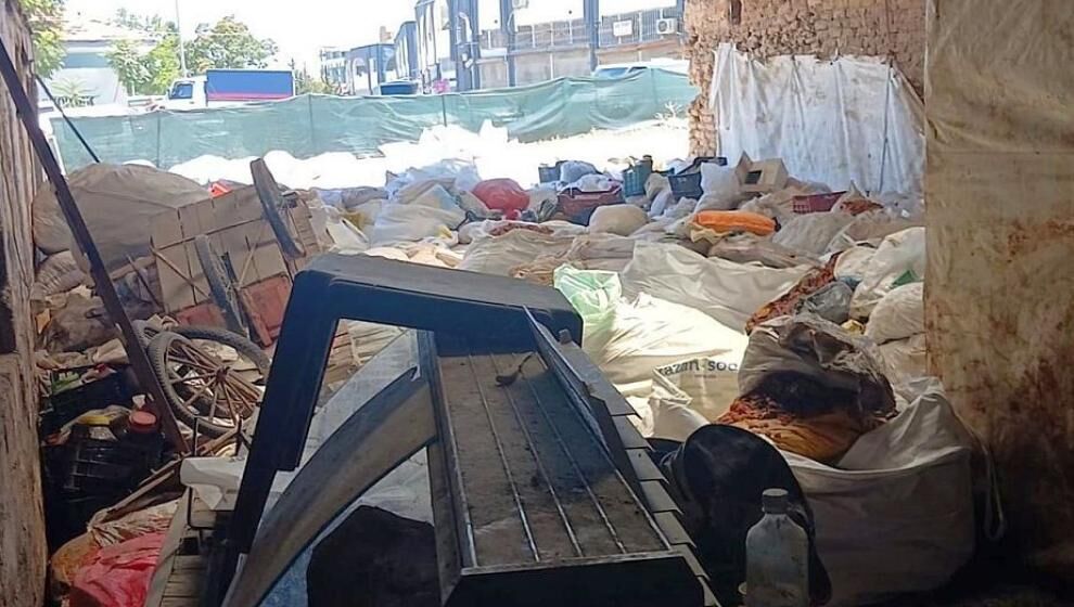 Ruhsatsız Kayısı Deposu Mühürlendi!.