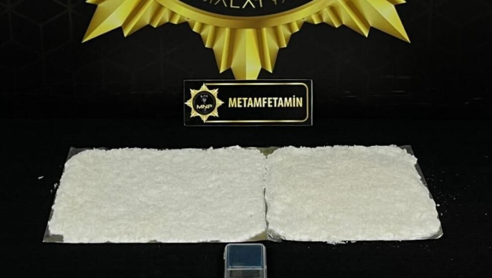 900 Gram Metamfetamin Maddesi Ele Geçirildi