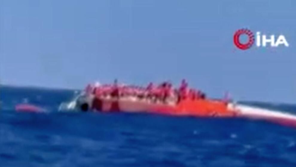 Girne- Taşucu Seferini Yapan ve 267 Kişinin Bulunduğu Yolcu Gemisi Alabora Oldu 