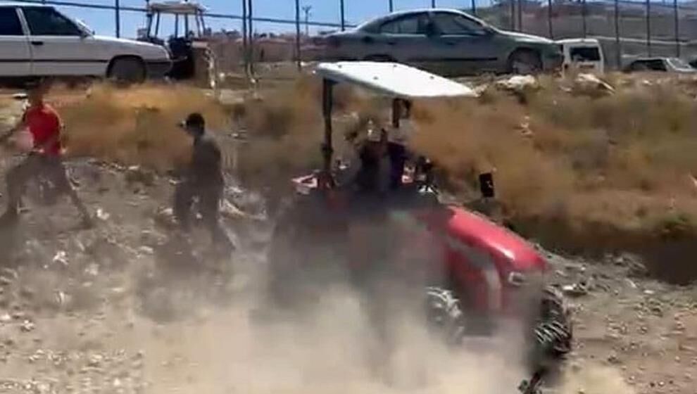 Saldırıyı Traktörle Püskürttü!. Hayvan Otlatma Kavgası..