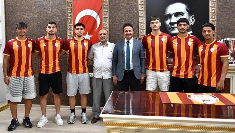 Malatya Yeşilyurtspor'dan Transfer Atağı.. 6 Futbolcuyla Anlaşıldı