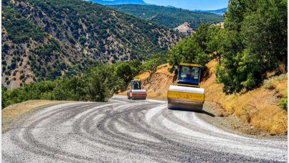 Nohutlu- Taşmış Arasındaki 14 Km.lik Bağlantı Yolunda Çalışma