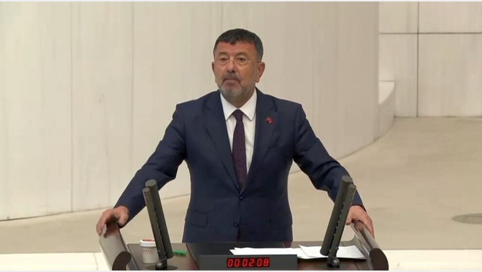 "Şu Anda Aileme Saldırılıyor.. Hangi Ahlakta, Hangi Dinde Aileye Saldırmak Var?!"