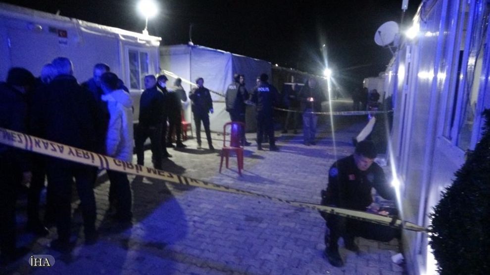 Polise Kılıçla Saldırıp Ağır Yaralayan Sanığa 19 Yıl Hapis..