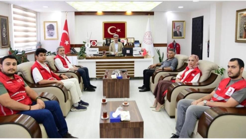 Kızılay Şubesinden Milli Eğitime 75 Dizüstü Bilgisayar