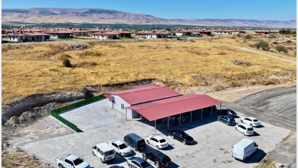 "Mahallelerimizin İhtiyaç Duyduğu Kalıcı Yatırımlar Yapıyoruz"