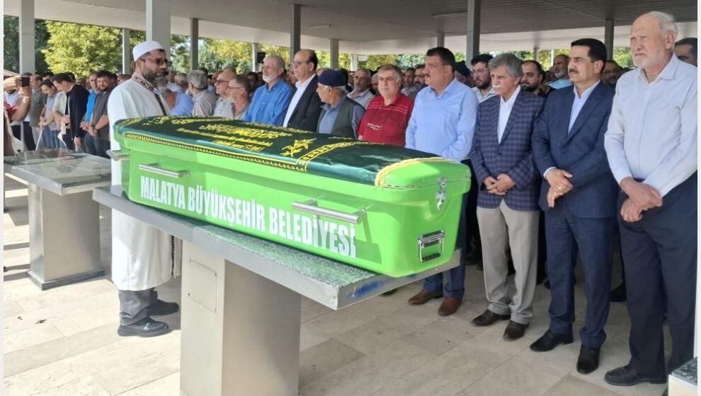Mehmet Çolak'ın Annesi Vefat Etti