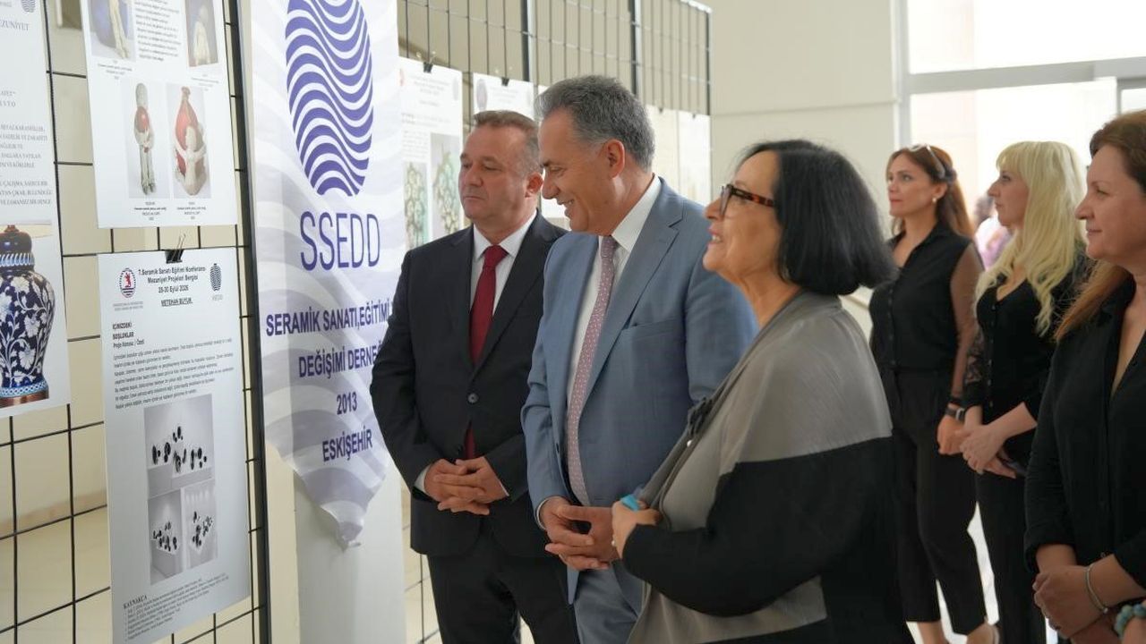 '7. Seramik Sanatı Eğitimi' Konferansı Başladı