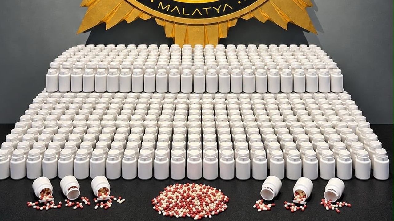 Narkotik Operasyonlarında 3 Kişi Gözaltına Alındı