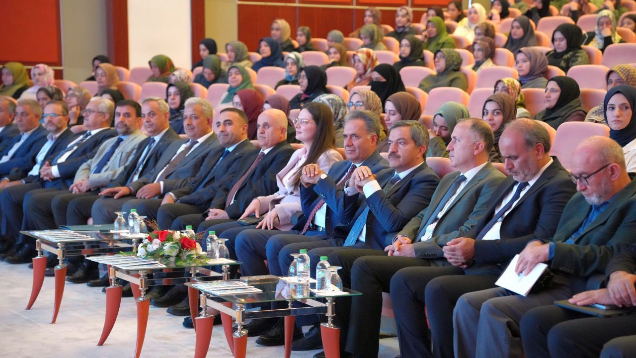 İnönü Üniversitesi'nde İslâm ve Yorum Sempozyumu Başladı