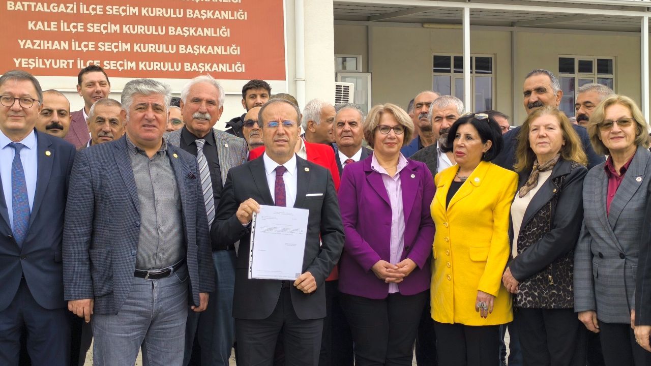 Yeni Parti Malatya İl Yönetimi Mazbatasını Aldı