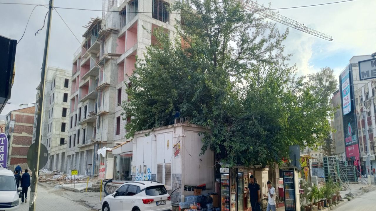 'Rant Uğruna' Asırlık Derme İlkokulu'nu Yok Edip, Tarihe Gömdüler!.