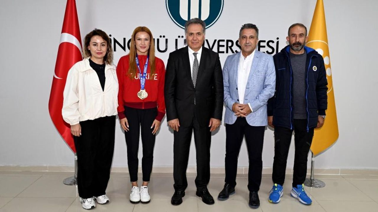 Avrupa Şampiyonu Boksör Hatice Akbaş Malatya'da