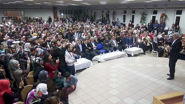 NİHAT HATİPOĞLU DOĞANŞEHİRDE SEVENLERİ İLE BİRARAYA GELDİ (ŞÜKRÜ SAĞLAM/MALATYA-İHA)