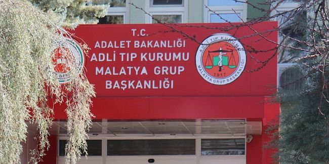 Genç Kız Lise Bahçesinde Asılı Bulundu
